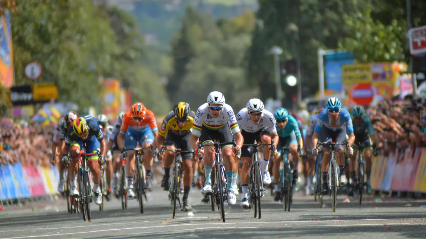 Live Breakdown: Strategies Behind the Cycling Tour Sprint Finish