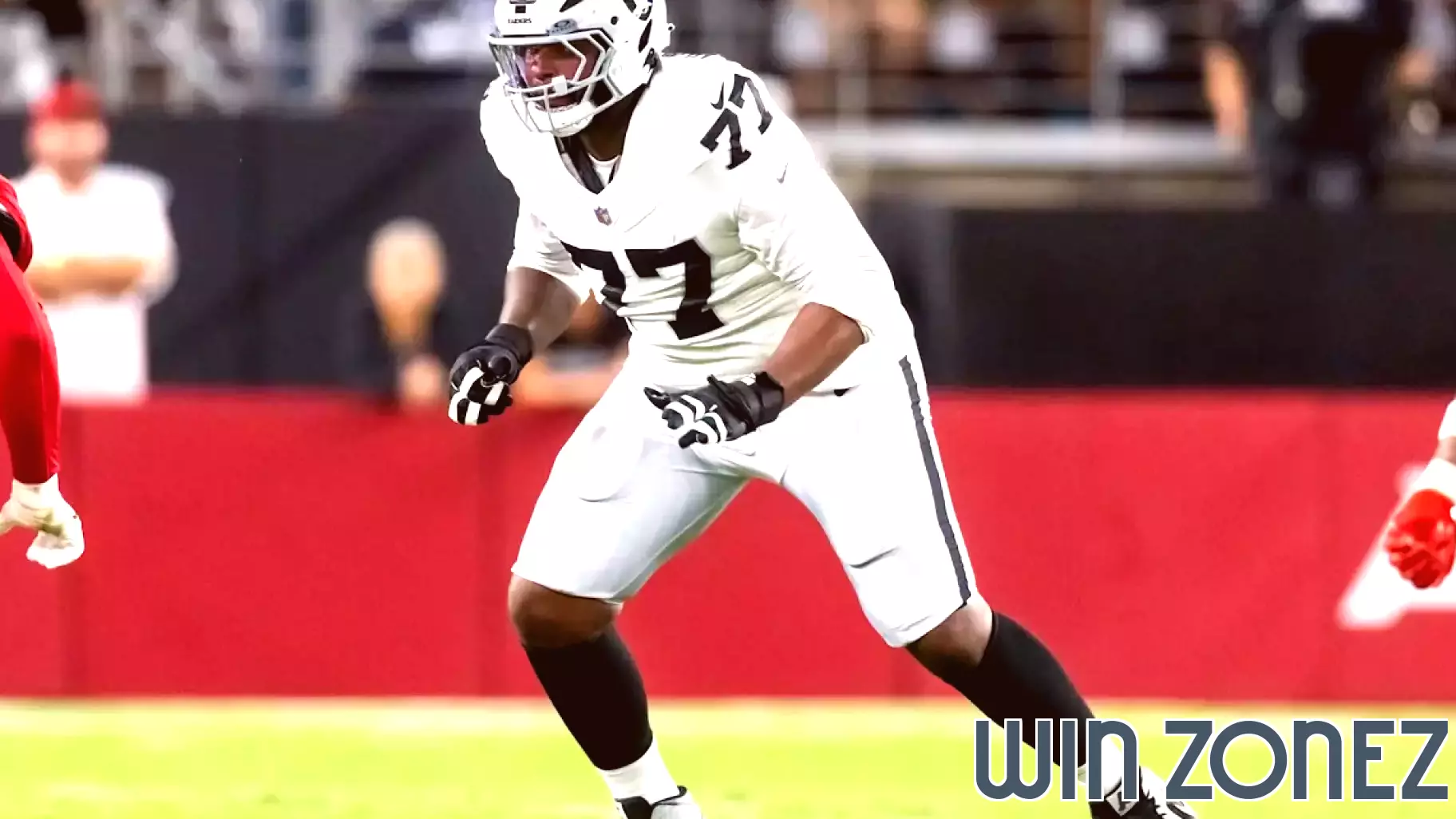 Titans hosted former Raiders starting OT on visit